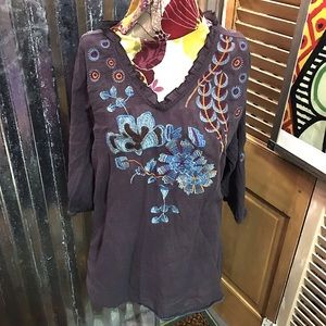 Urban Mango • Embroidered Hippie Top